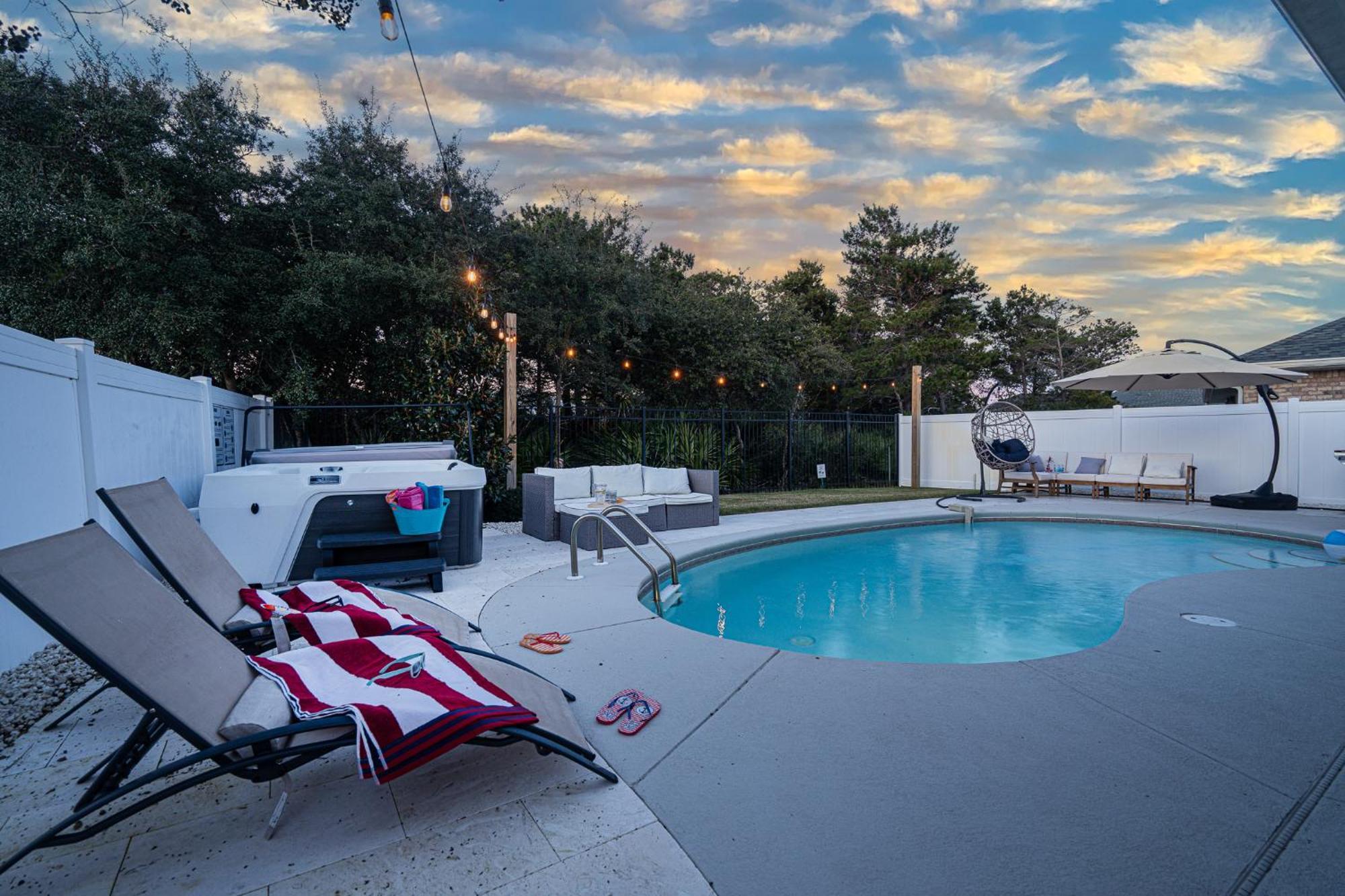 Heated Pool And Golf Cart, Walk To Beach! Best Deal! Destin Dış mekan fotoğraf